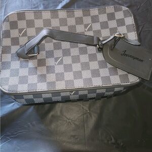 Journeyman cosmetic case